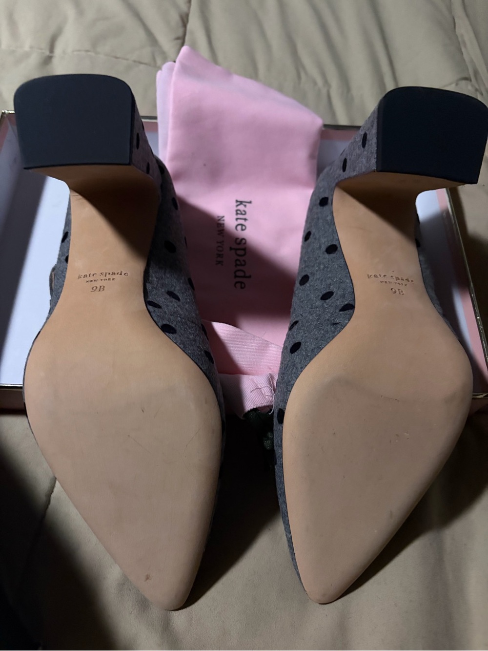 kate spade gray polka dot block heel pumps with black dots
